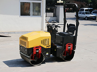 小型壓路機(jī)哪家好？速來圍觀
