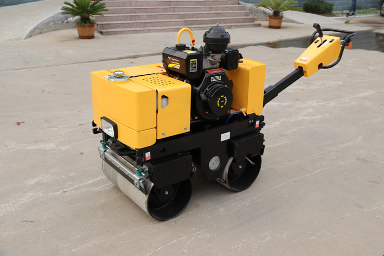  購買壓路機是振動壓路機好還是靜作用壓路機好？