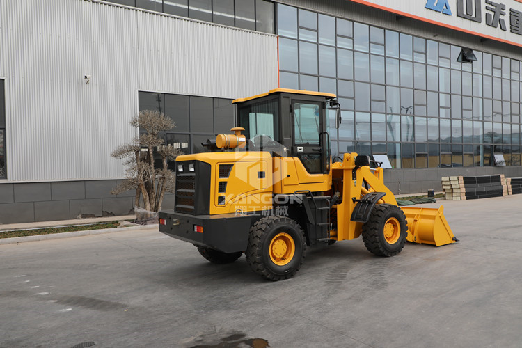 體型小能耐大！小型挖掘裝載機(jī)讓您刮目相看！