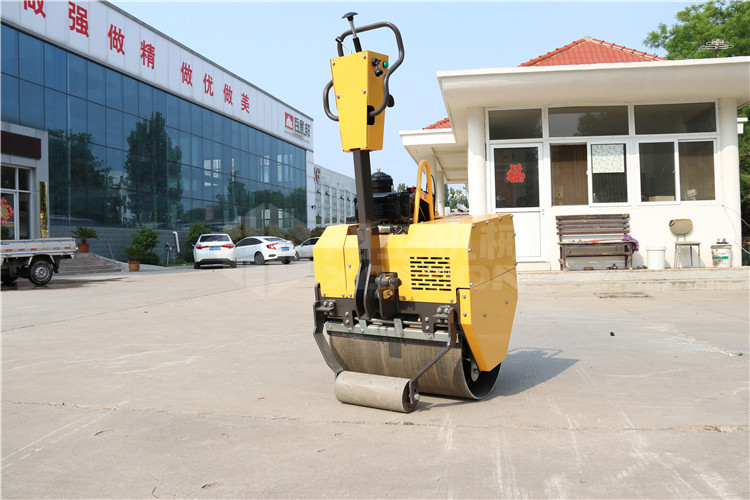 天氣轉冷,小型壓路機為什么會出現(xiàn)不能啟動的情況？