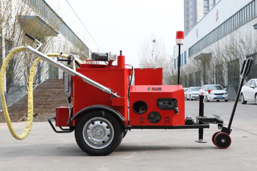 瀝青灌縫機(jī)不光看質(zhì)量，還要看品牌