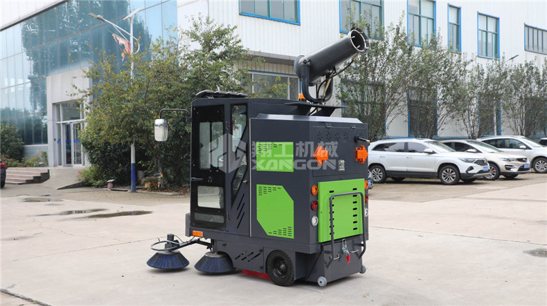 電動掃地機灑水、噴霧、清掃、吸塵都可以